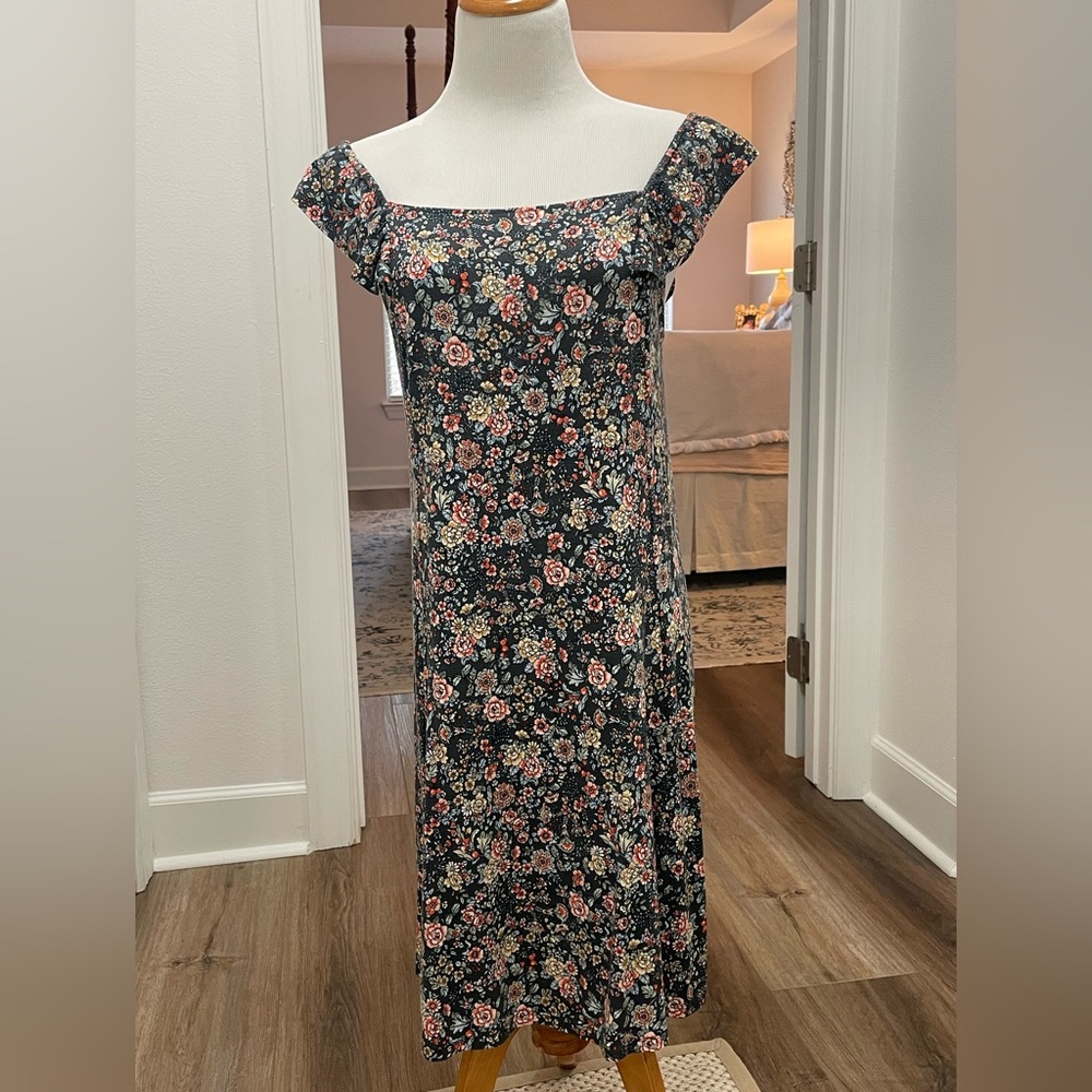 LOFT Floral Flutter Sleeve Swing Dress size Medium
